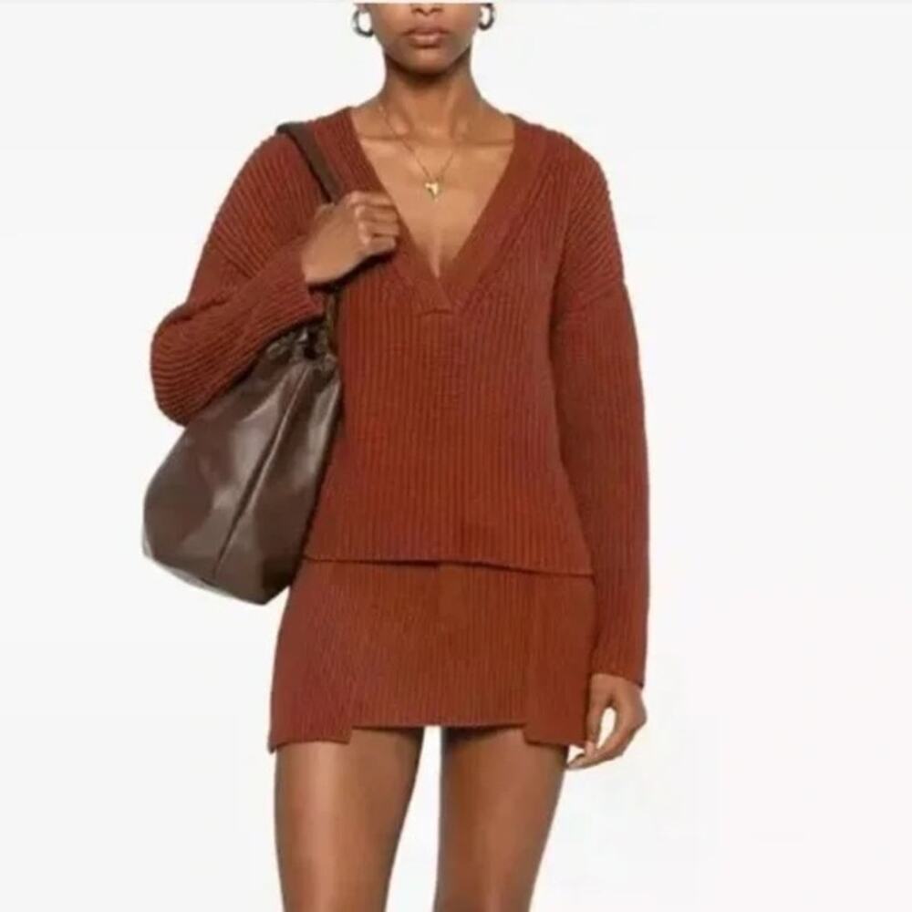 AYA MUSE Ribbed Sweater NWT Cinnamon Rust V Neck Revolve Size M
